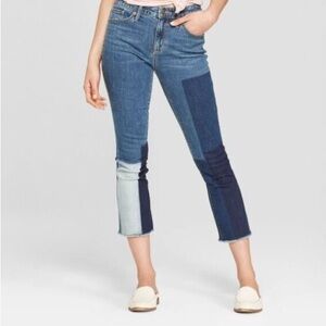 Groovy denim patchwork capris 👖 ✌️